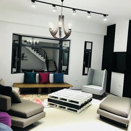 Bella Apartment Джиан Екстериор снимка